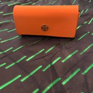 Tory Burch brown shades